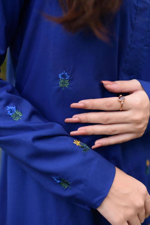 ( ROYAL BLUE )