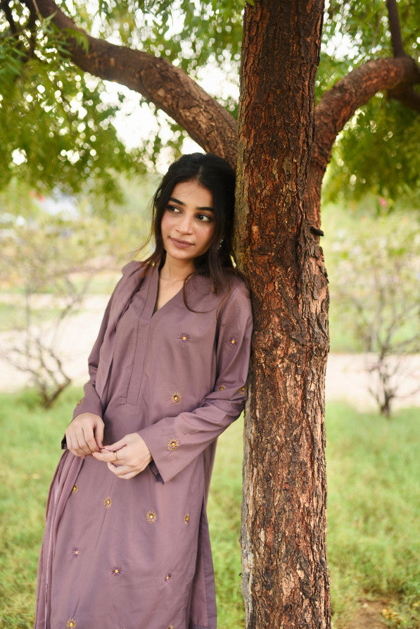 ( MAUVE SHALWAR KAMEEZ )