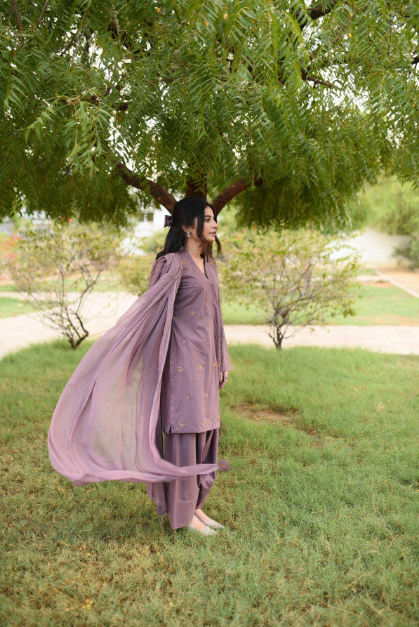 ( MAUVE SHALWAR KAMEEZ )