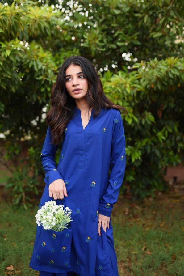 ( ROYAL BLUE )
