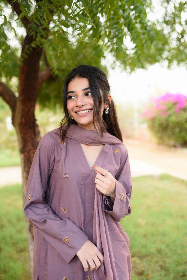 ( MAUVE SHALWAR KAMEEZ )
