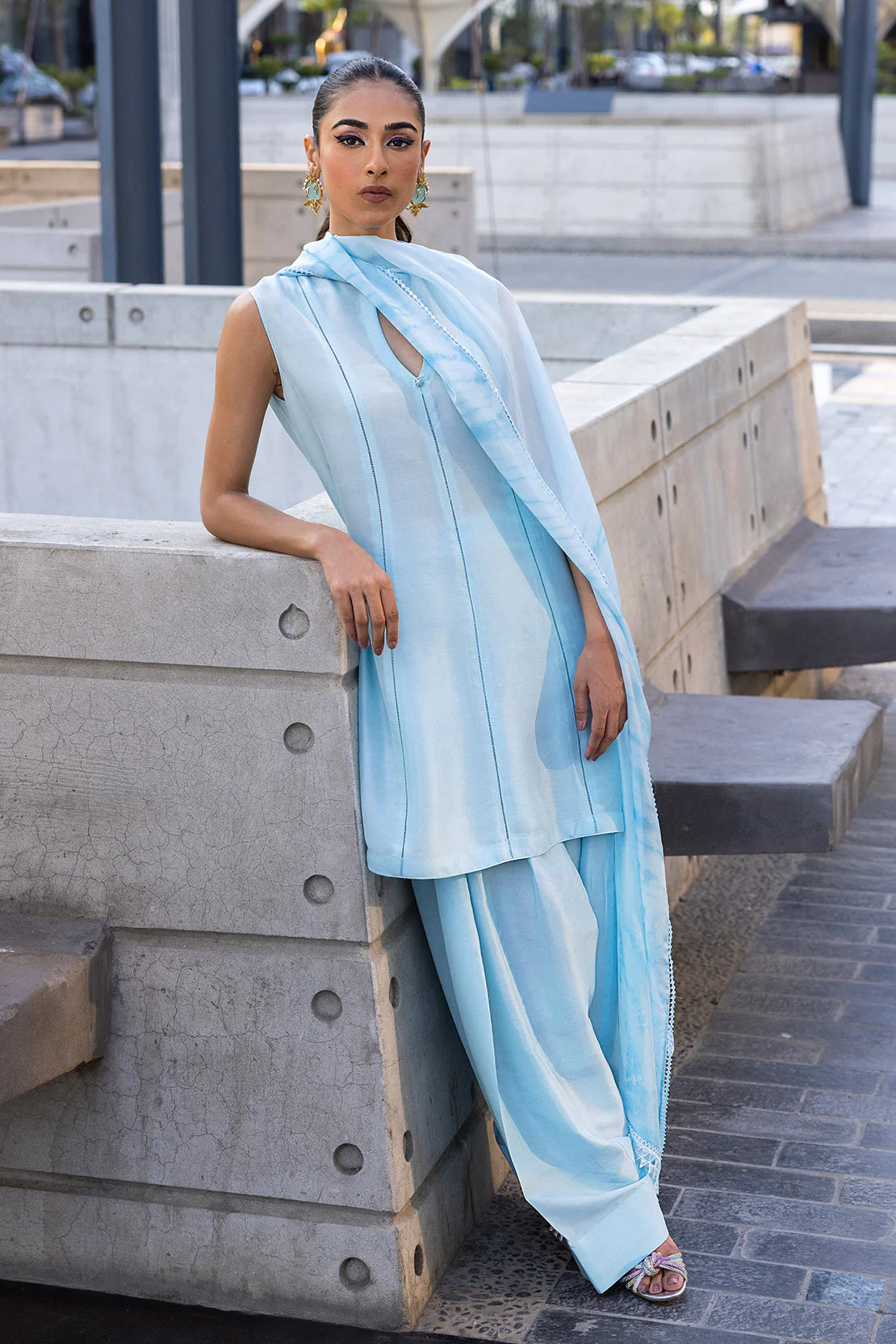 Light Blue ,M574