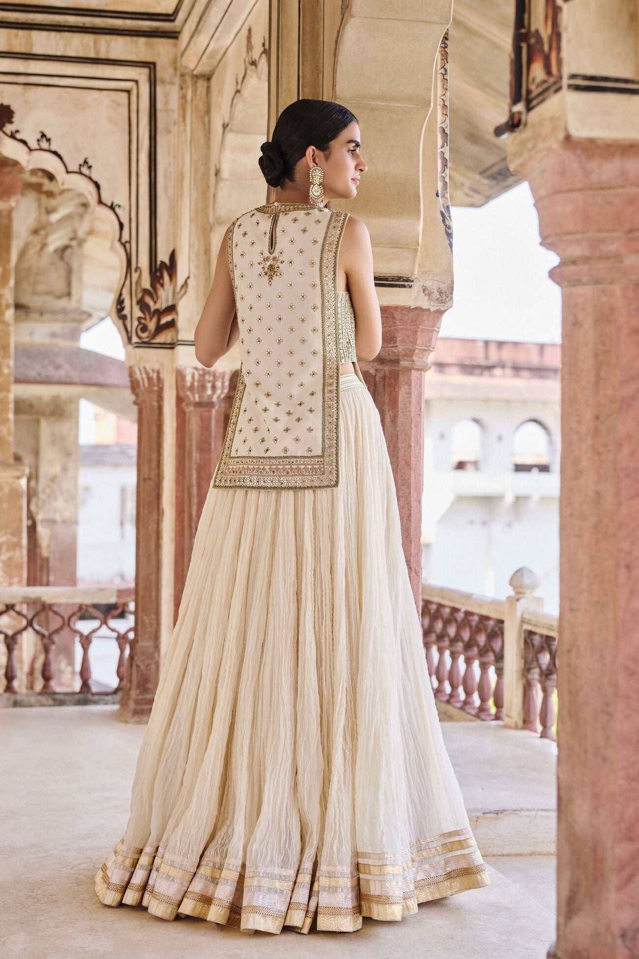 Mirai Gota Patti Mul Lehenga Set