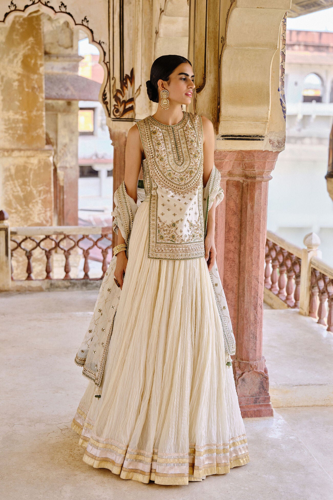 Mirai Gota Patti Mul Lehenga Set