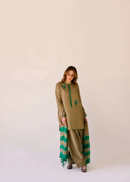 Vanya Beige and Green :AS105