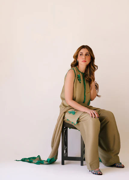 Vanya Beige and Green :AS105