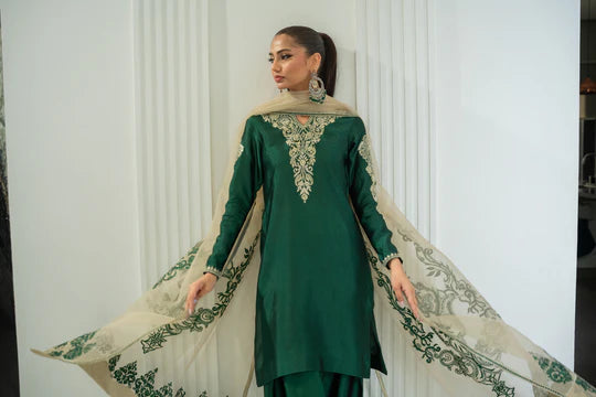 Shayari Emerald green