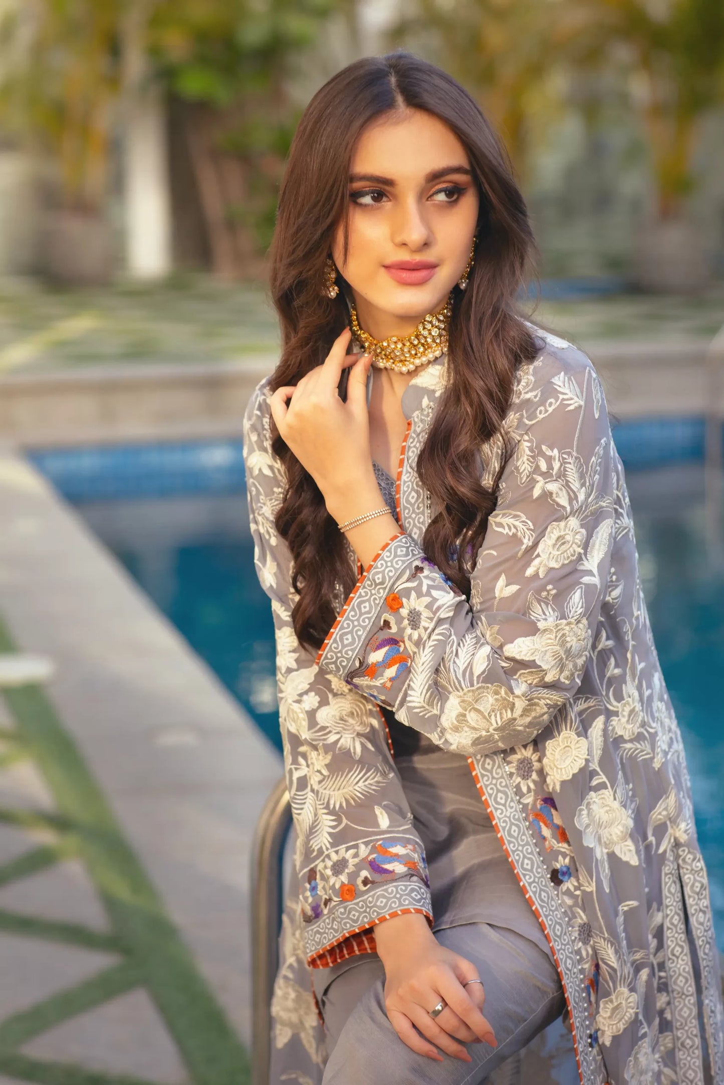 Grey & Off-white Embroidered Long Coat with Matching Shell & Flared Pants – AS8764