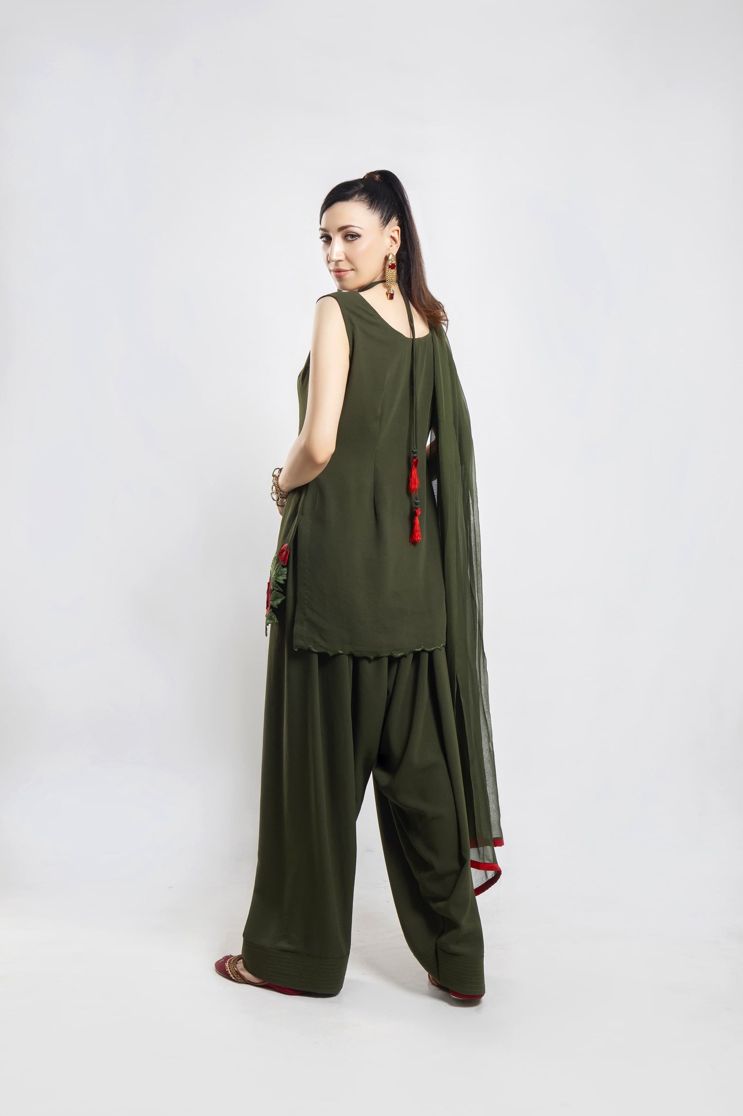 Embroidered 3-Piece – GENERATION